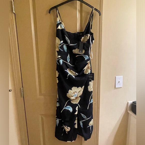 Lulus Draw You Close Navy Blue Floral Sleeveless Surplice Midi Dress - Picture 2 of 2